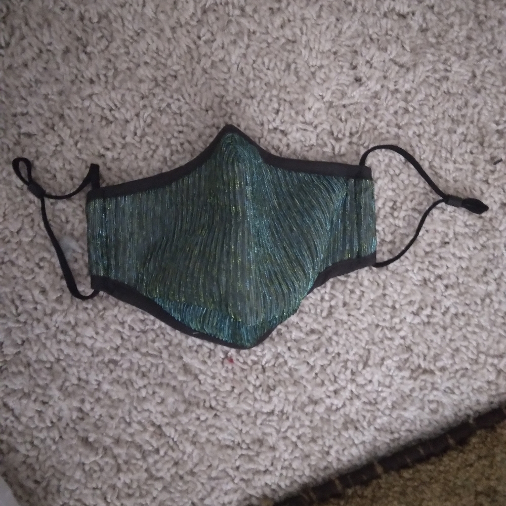 Green mask